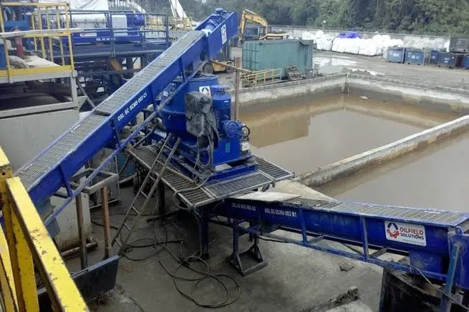 Support for drilling fluids and oilfield operations — Service Description 3